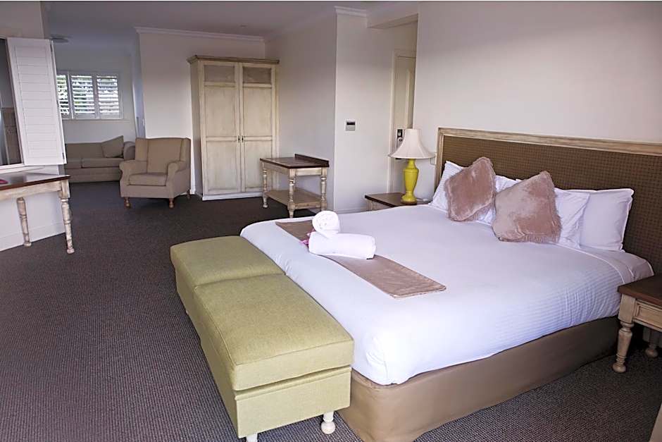 Harrington River Lodge