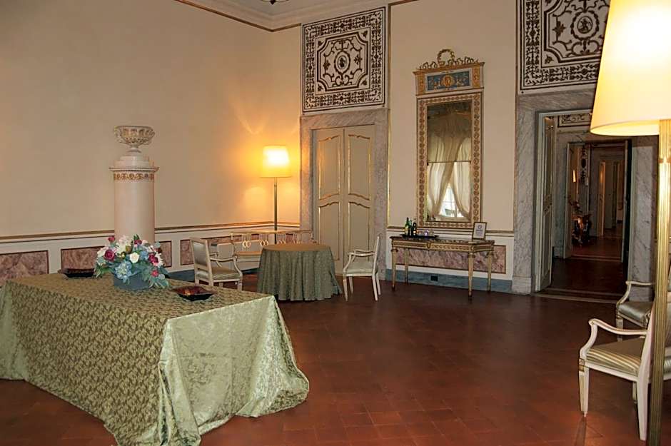 Palazzo Tucci Residenza d'epoca