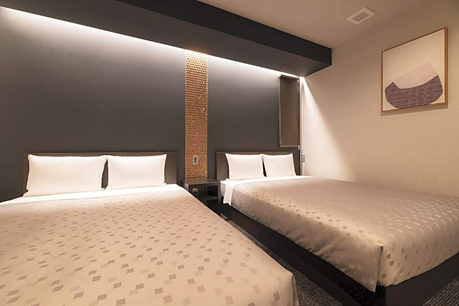 GRAND BASE Hakata Premium