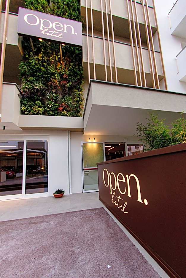 Open Hotel