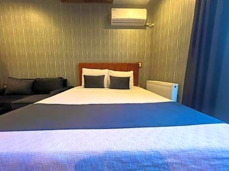 King Suite with Spa Bath