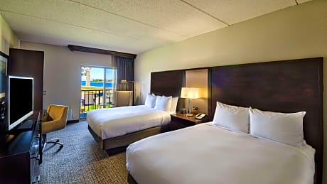 2 Queen Beds Water View - Non Smoking