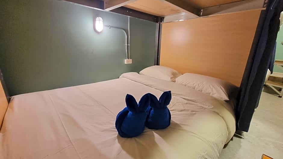 Glur Hostel Pattaya Walking Street