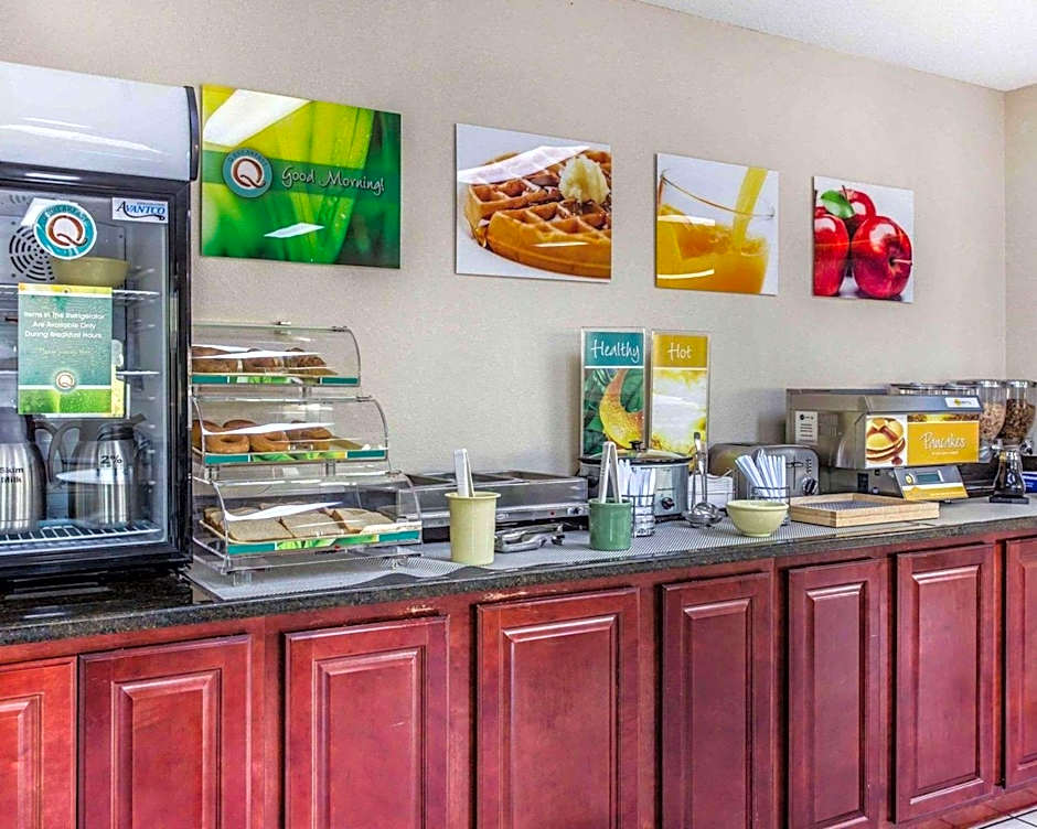 Quality Inn & Suites Stockbridge Atlanta South I-75