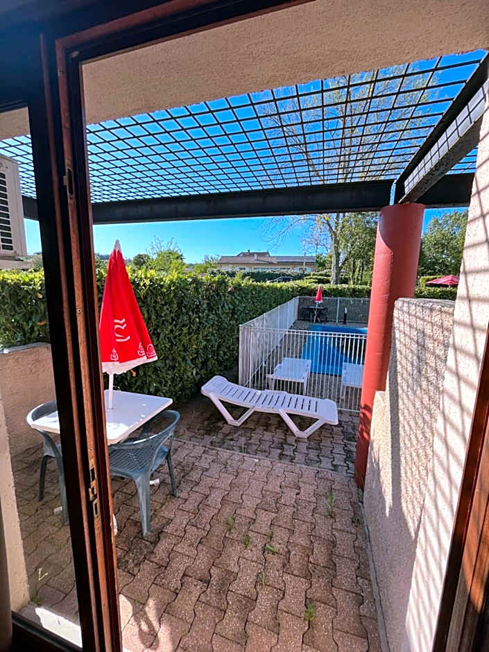 Hôtel Restaurant Douce France