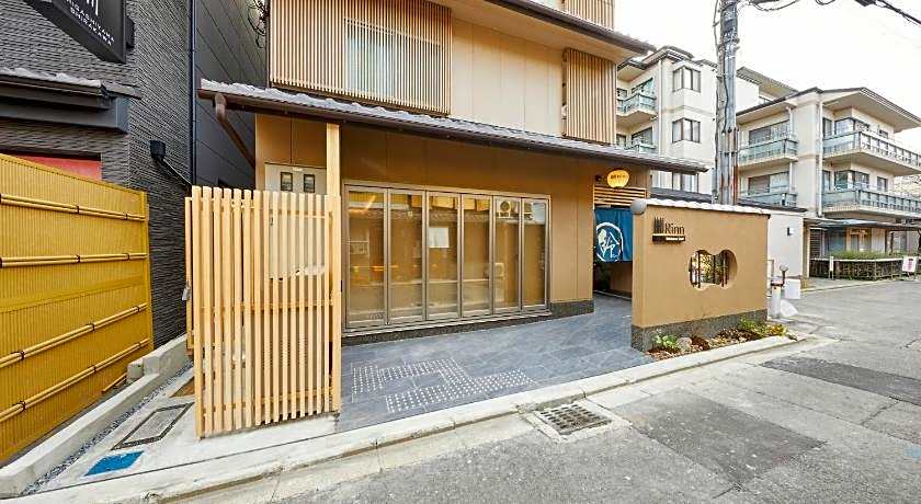 Rinn Shirakawa South