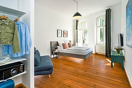 One-Bedroom Apartment with Balcony