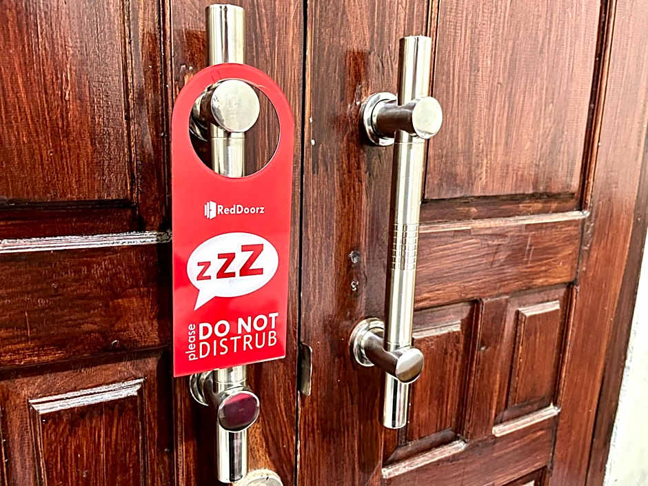 RedDoorz at Hotel Huni Raya Bromo