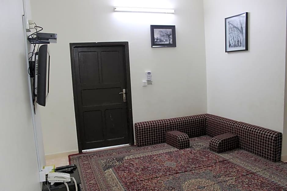 Al Eairy Furnished Apartments - Al Bahah 4