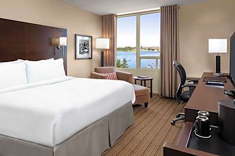 Premier Queen Room, Water View
