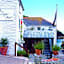 Lugger Hotel ‘A Bespoke Hotel’