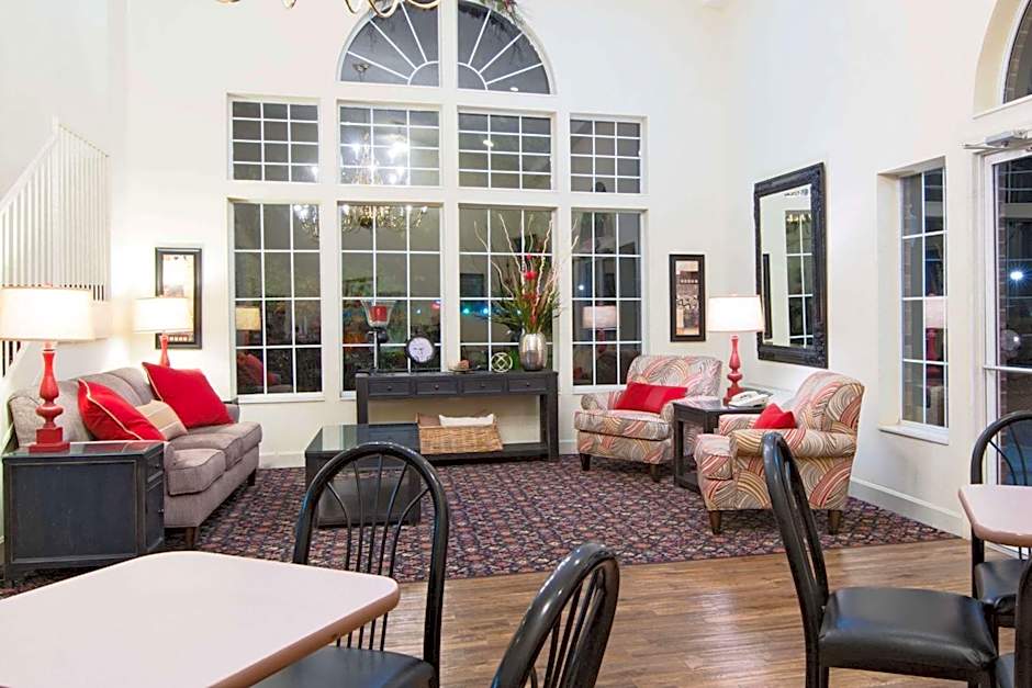 Super 8 by Wyndham Richmond