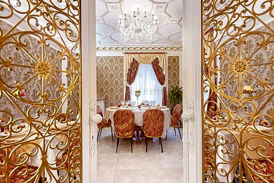 VILLA EVELINA Bad And Breakfast Home Restaurant Gurmet