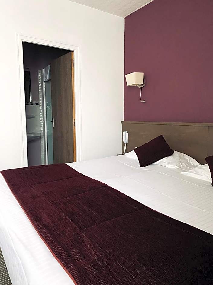 Brit Hotel Le Surcouf