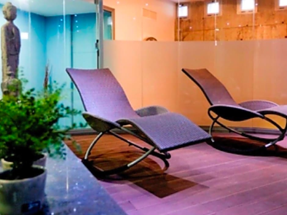 Mas Monzon Hotel