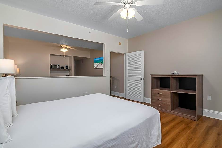 Naples Park Central Hotel