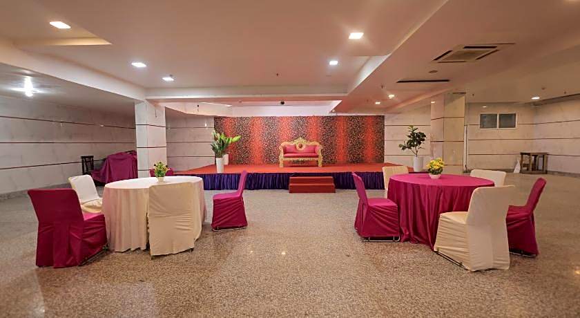 Hotel Krishnam Vrindavan – Near Banke Bihari Temple