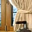 Roes Suites
