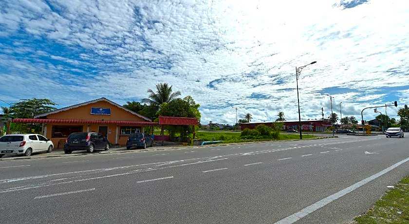 Hotel O Awan Biru Motel