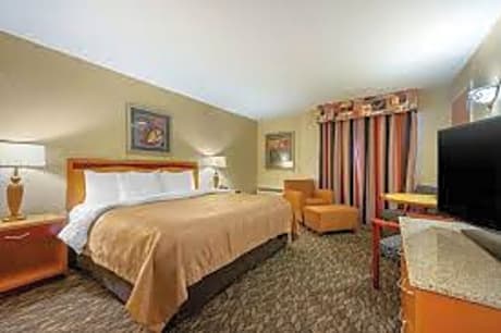 King Room - Accessible/Non-Smoking