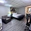 Super 8 by Wyndham Fredericksburg
