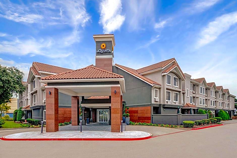 La Quinta Inn & Suites by Wyndham Dallas Dfw Airport North