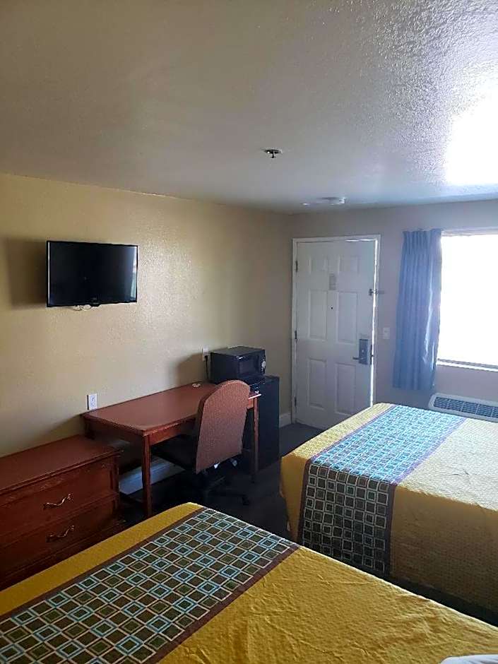 University Inn Fresno