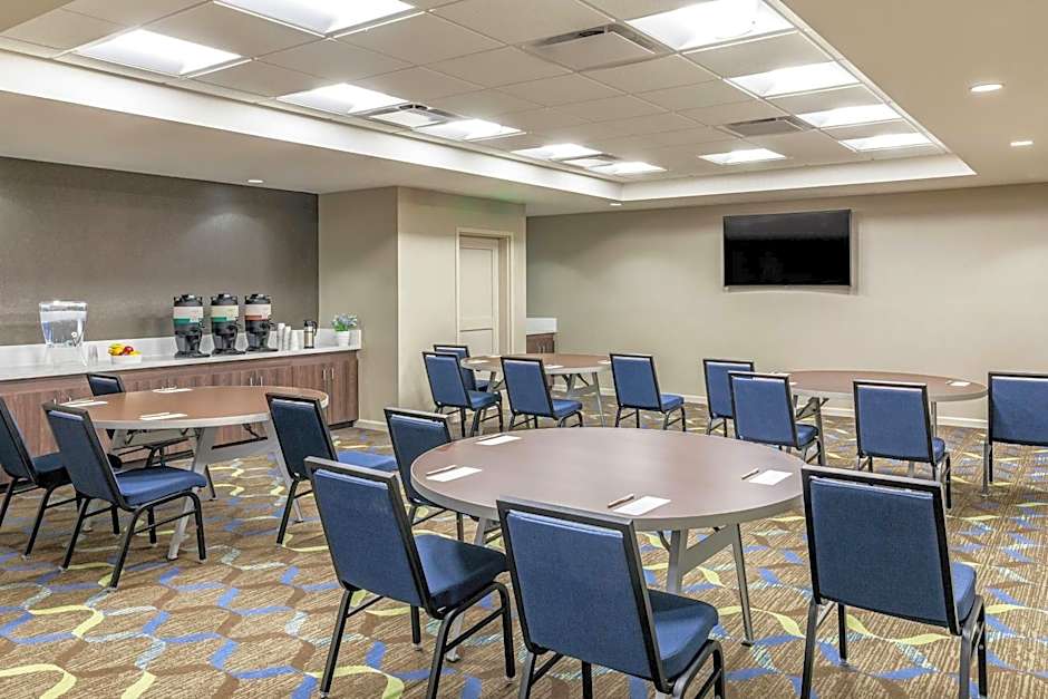 Residence Inn by Marriott Denver Airport at Gateway Park