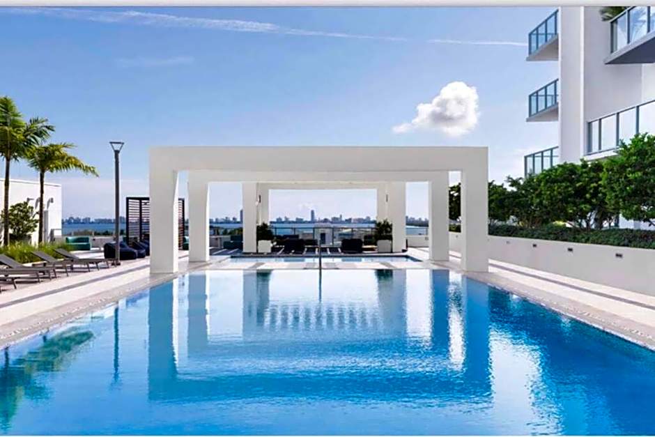 Sleek 2BD 2BA Condo In Miami Design District