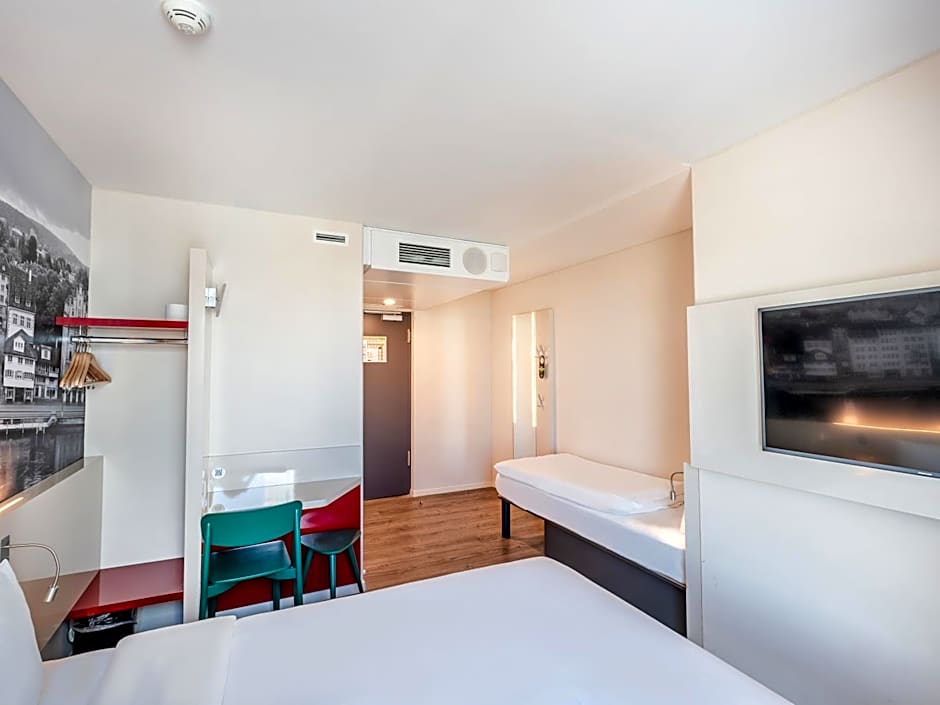 B&B HOTEL Zürich Airport