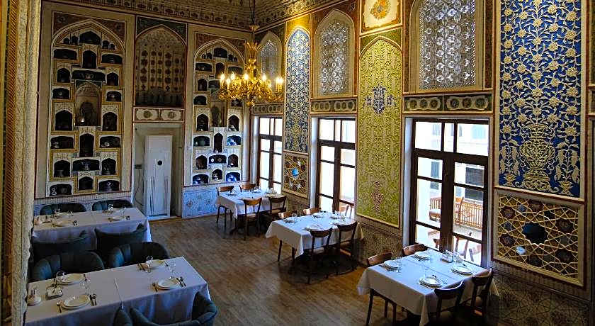 Lyabi House Hotel