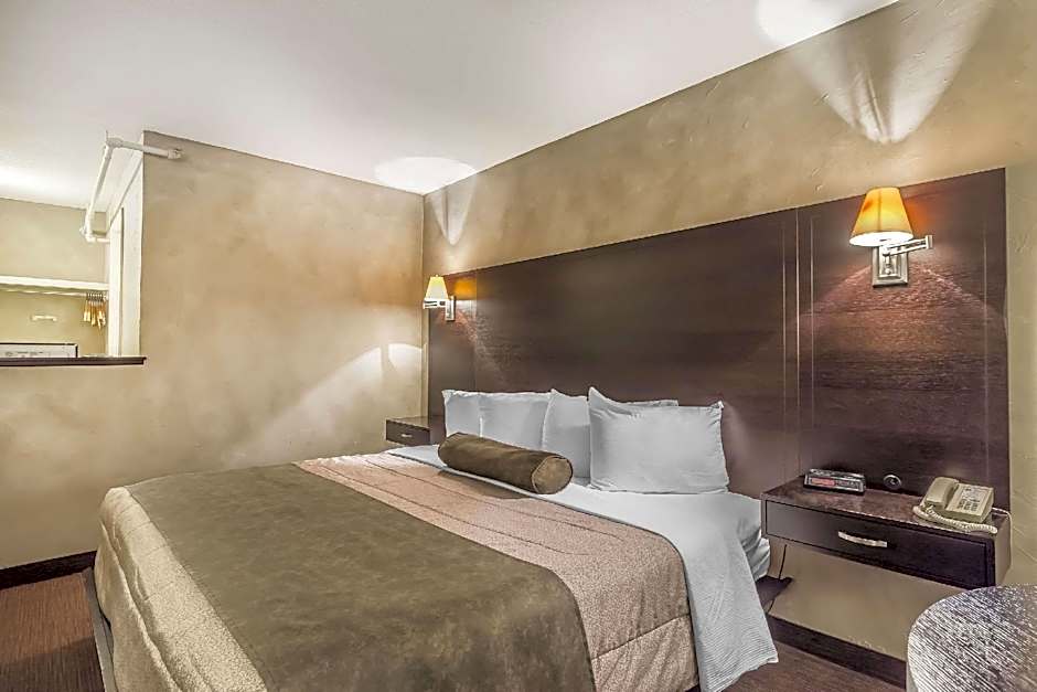Quality Hotel & Conference Centre