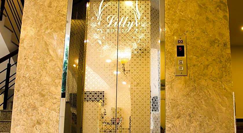 LiLLy Hotel