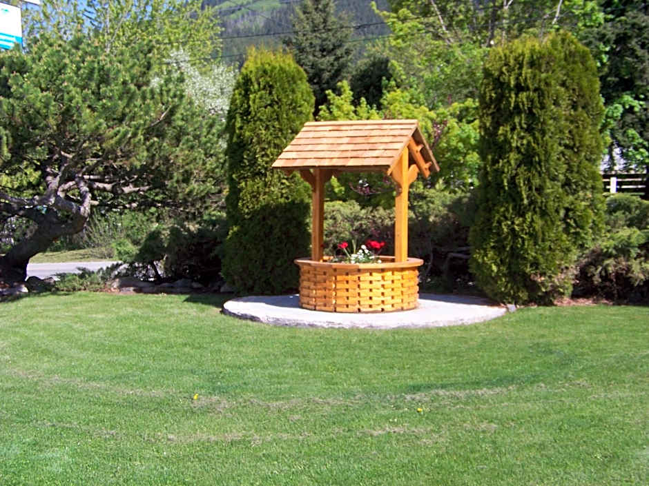 Bavarian Orchard Motel