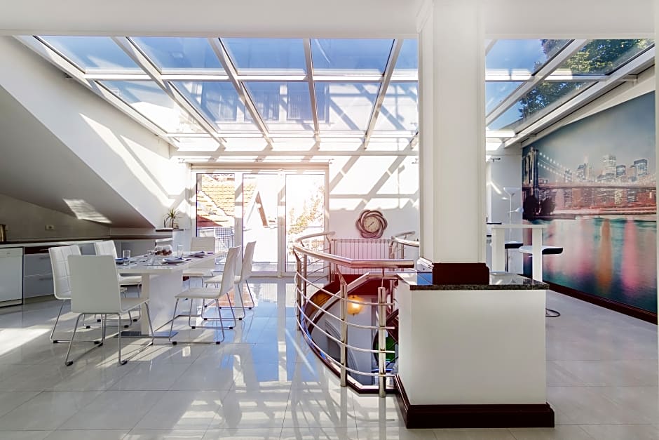 Central Park Residence 