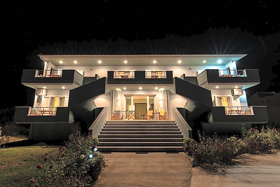 Zeus Apartments
