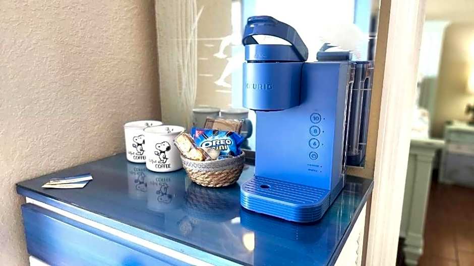 Sunset Sands from Oasis Getaways