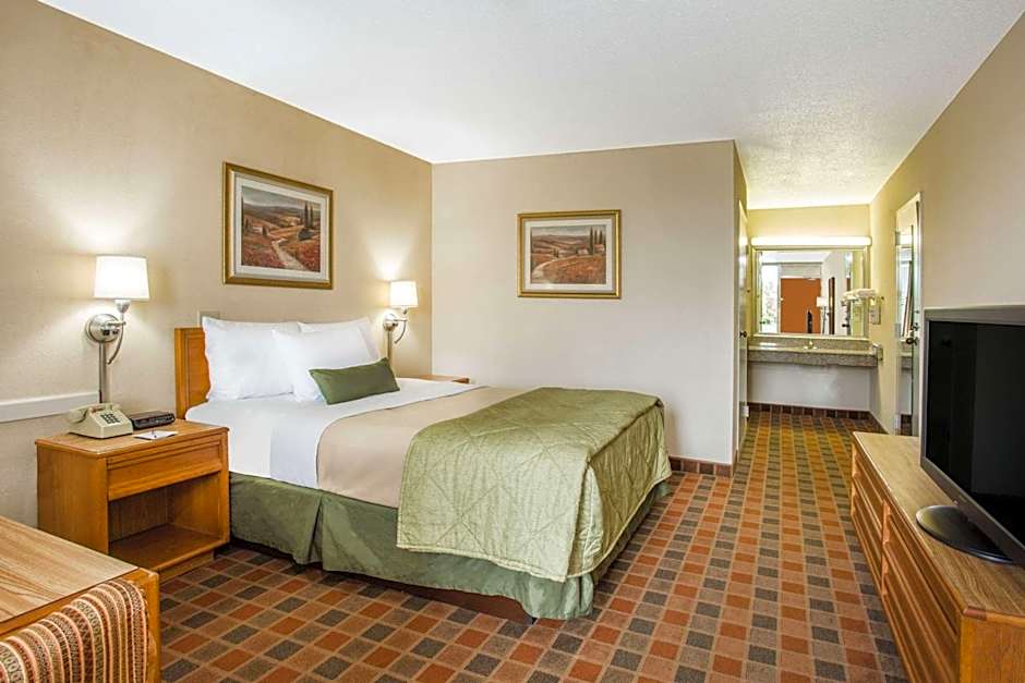 Ramada by Wyndham Wytheville