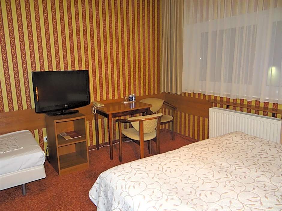 Grot Hotel