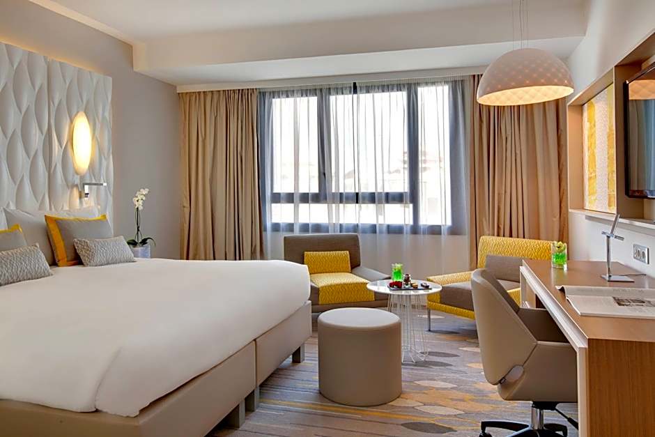 Renaissance by Marriott Aix-en-Provence Hotel
