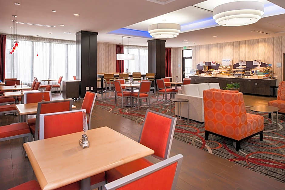 Holiday Inn Express & Suites Monroe By IHG