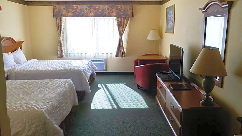 Palace Inn & Suites