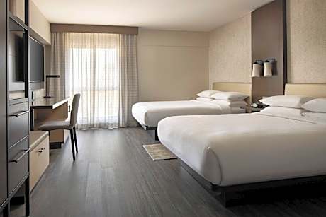Room, 2 Queen Beds (Hearing Accessible)