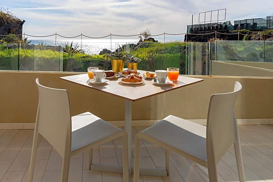 Zeus Residence Hotel