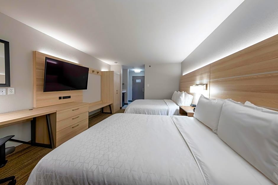 Holiday Inn Express Hotel & Suites Petersburg/Dinwiddie, an IHG Hotel