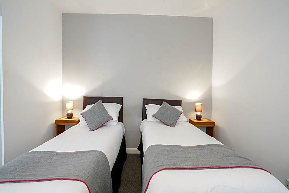 OYO Shanklin Beach Hotel