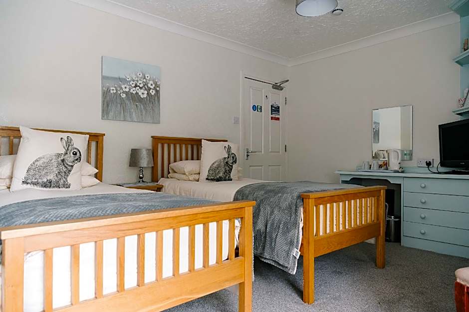Photo 1 of 7 of Standard 2 Beds, Bathtub, Garden View