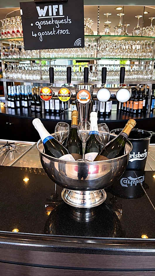 Gosset Hotel