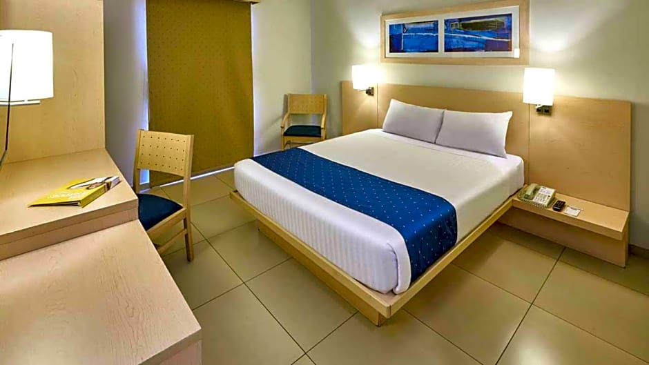 City Express by Marriott Manzanillo