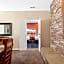 Coyote Mountain Lodge